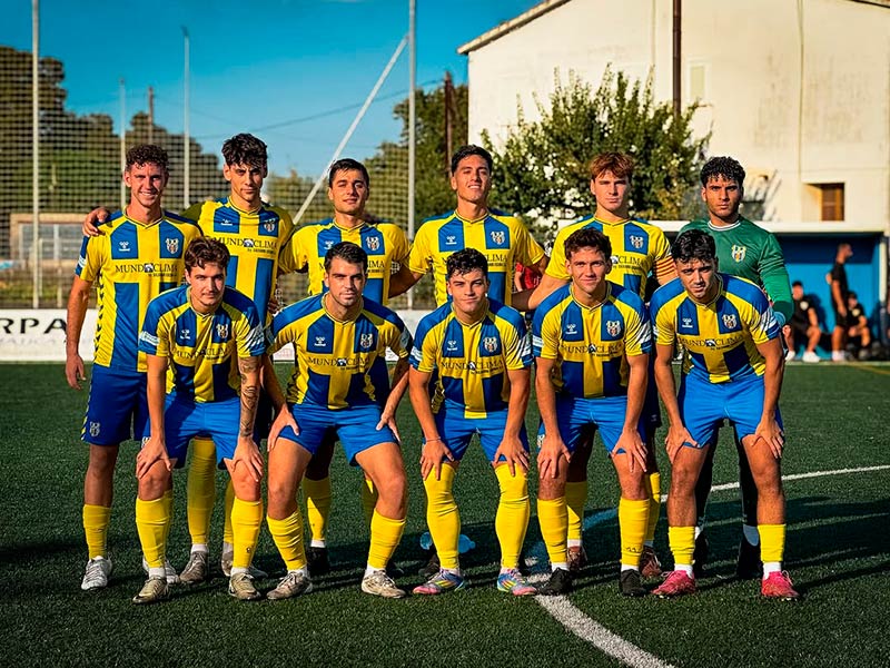 L'onze inicial del Palamós en el darrer partit de la pretemporada disputat ahir. (Foto: Palamós CF - Laura Heras).