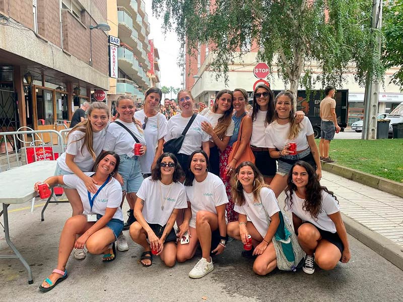 'Les Folloneres' i el Bar La Parrilla organitzen avui la cinquena edició de l'Ockutrefest. (Foto: Les Folloneres).