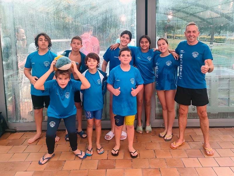 Grup de nedadors benjamins i alevins del CN Palamós. (Foto: CN Palamós).