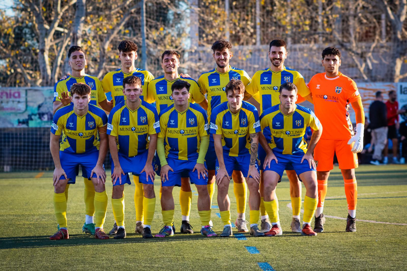 Onze inicial del Palamós en el partit disputat avui davant el Torroella. (Foto: Palamós CF - Laura Heras).