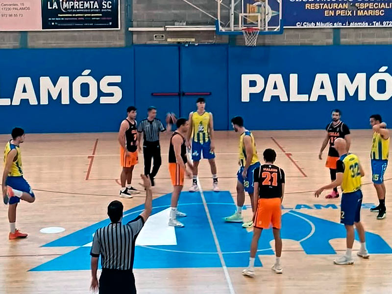 El sènior masculí va guanyar dissabte 84 a 69 al Llicça d'Amunt. (Foto: CE Palamós).