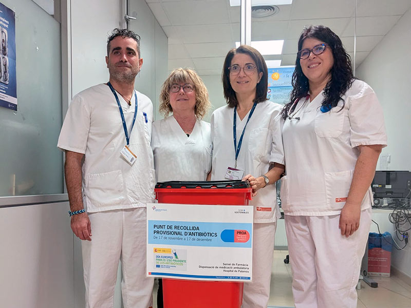 Punt de recollida d'antibiòtiques a consultes externes de l'hospital de Palamós. (Foto: SSIBE).