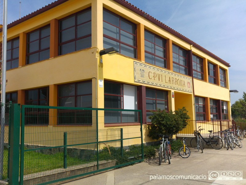 L'antic edifici de primària de l'escola Vila-romà.