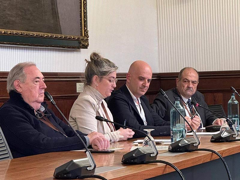 Palamós ha estat representat per l'alcaldessa Maria Puig, i pel regidor de Turisme, Antoni Bachiller. (Foto: Ajuntament de Palamós).