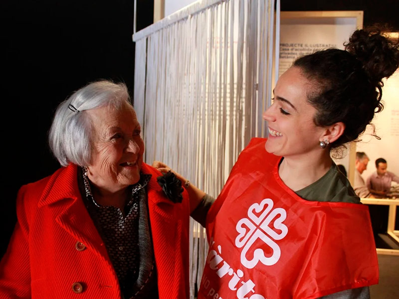 Càritas necessita voluntariat pel seu projecte social. (Foto: Federació de Voluntariat de Catalunya).