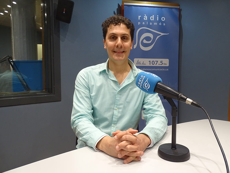 El cantant palamosí Guillem Batllori, ahir als nostres estudis.