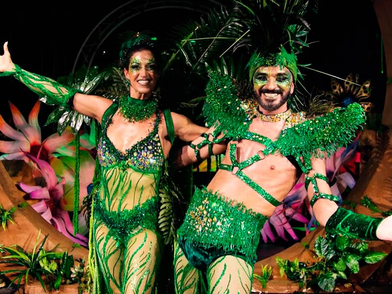 La Queen Perill i en King Perill, dissabte a la Nau dels 50 metres. (Foto: Carnaval de Palamós).