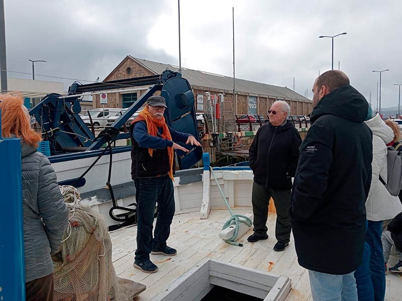 Imatge d'una sessió de l'activitat “Expertesa a bord”. (Foto: Ajuntament de Palamós).
