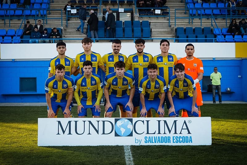Onze inicial del Palamós en el partit disputat avui davant el Granollers. (Foto: Palamós CF - Laura Heras).