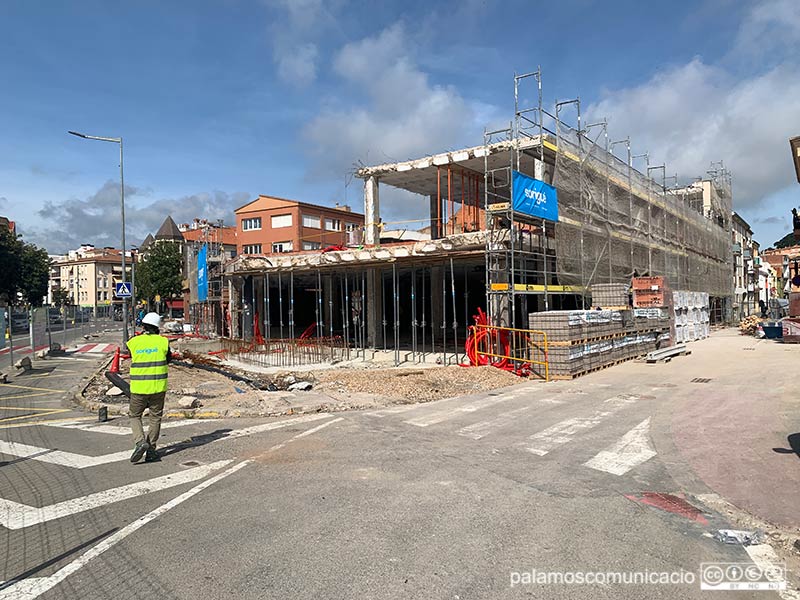 Estat de les obres al Mercat Municipal, aquest migdia.
