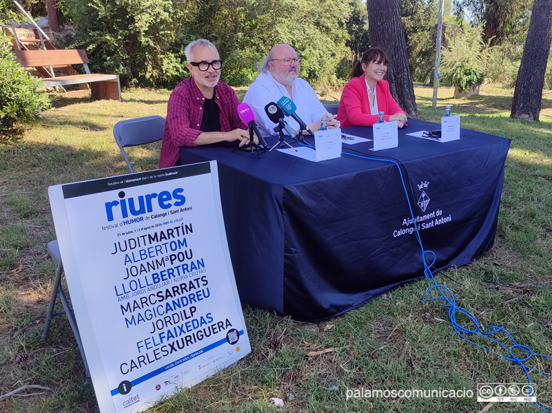 El festival 'Riures' s'ha presentat aquest migdia al parc del Collet de Sant Antoni.