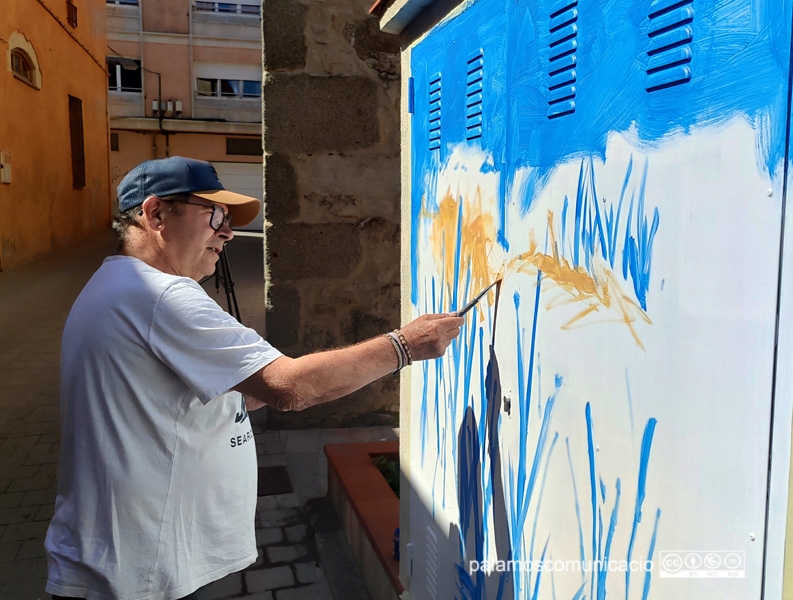 Martí Colls és un dels pintors locals que participen en aquesta iniciativa.