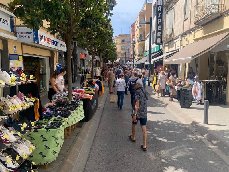 Imatge d'arxiu d'una edició de la botiga al carrer de Palamós. (Foto: FECOTUR).