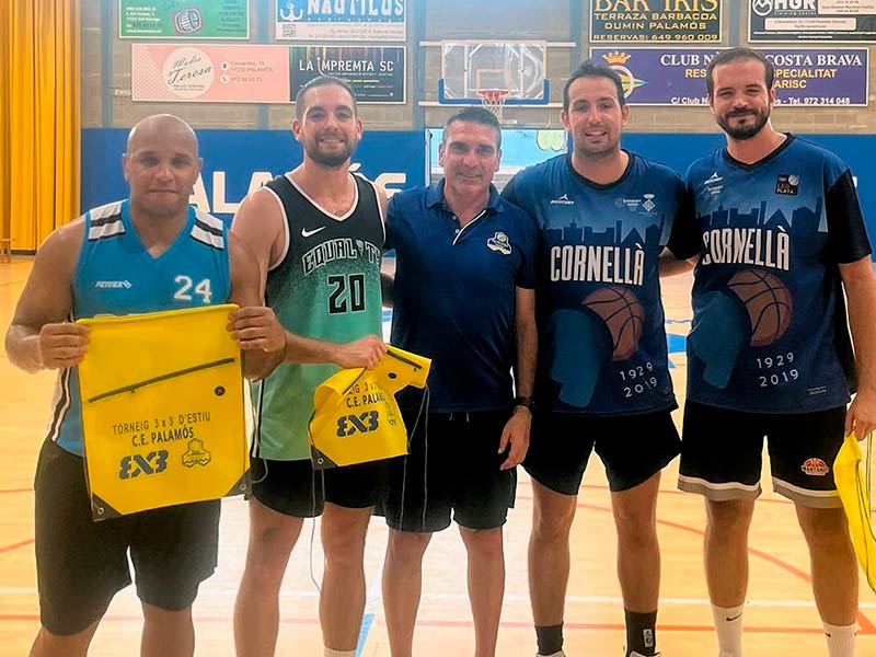 Participants del torneig 3x3 del Club Esportiu Palamós, l'any passat. (Foto: CE Palamós).