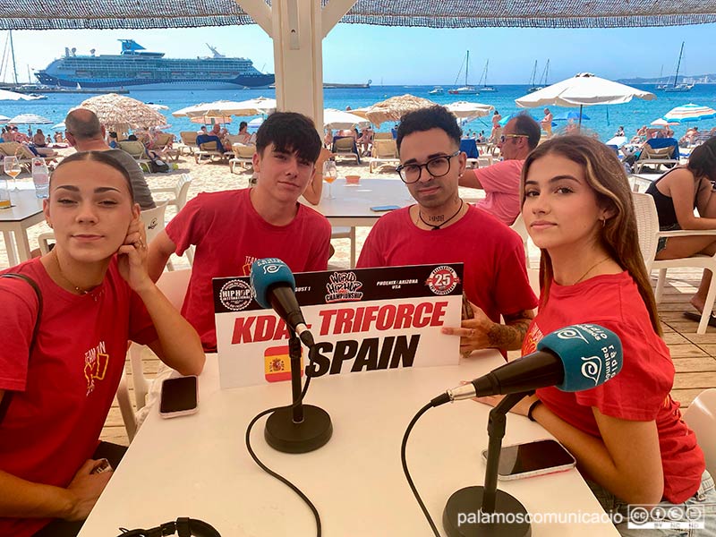 Maria Tarrés, Èric Monge, Raül Roco i Carla Heredia, al 'Ple al 15'.