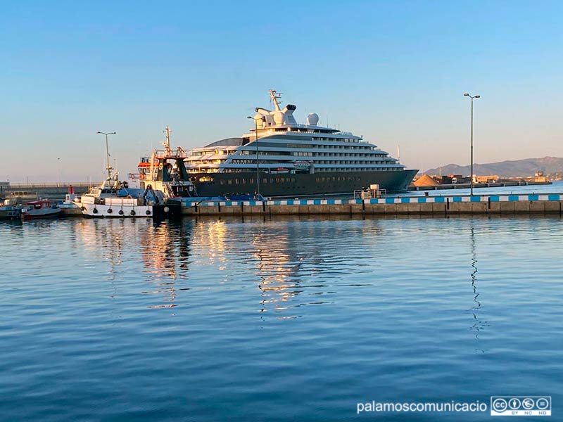 El creuer Scenic Eclipse II fa avui la seva primera escala a Palamós.