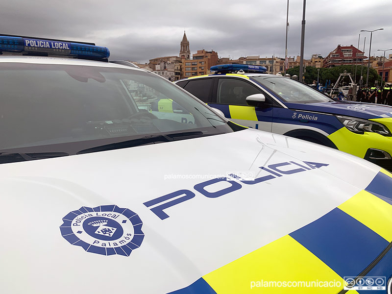 Vehicles de la Policia Local de Palamós.