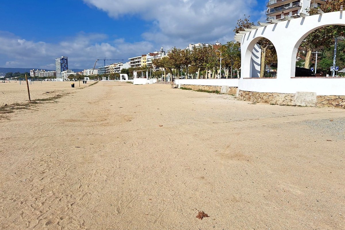 La previsió és que la segona fase de les obres del passeig durin cinc mesos. (Foto: Ajuntament de Palamós i Sant Joan).