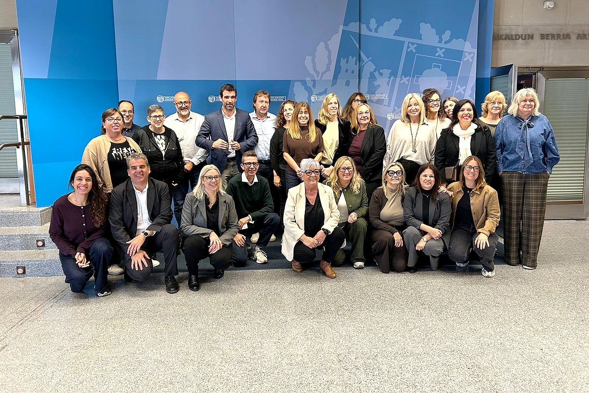 La Cambra de Comerç de Palamós ha participat en el Retail Tour Àlaba per conèixer nous models de negoci i experiències de dinamització comercial. (Foto: Cambra de Comerç de Palamós).