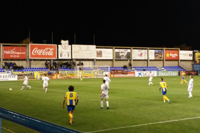 El Palamós no ha pogut guanyar al líder de la categoria, l'AE Prat.