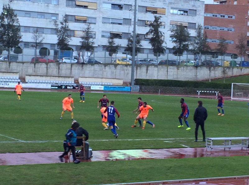El Palamós ha caigut derrotat al camp del Gavà per 3-0. (Foto. Salva CJ).